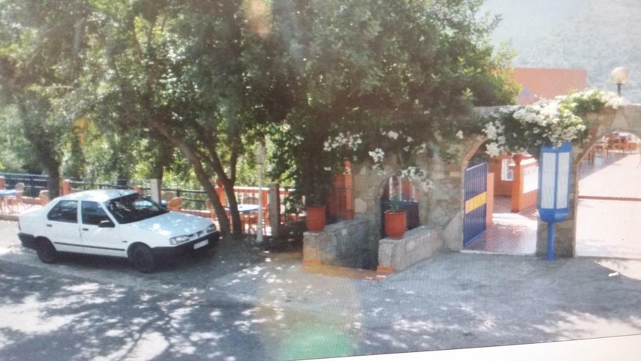 Auberge Bab Imouzer Tagherat Anekrim Extérieur photo